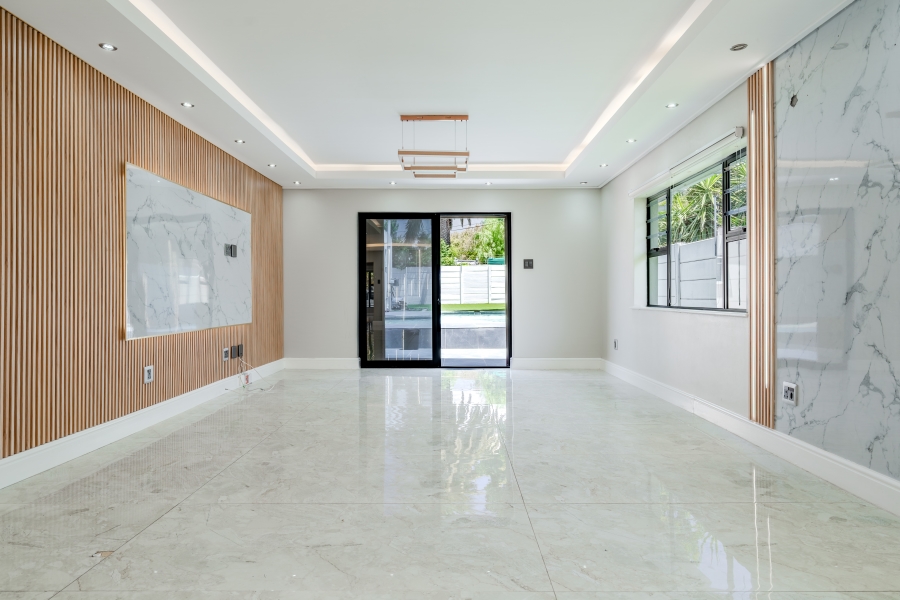 3 Bedroom Property for Sale in Rondebosch Park Estate Western Cape